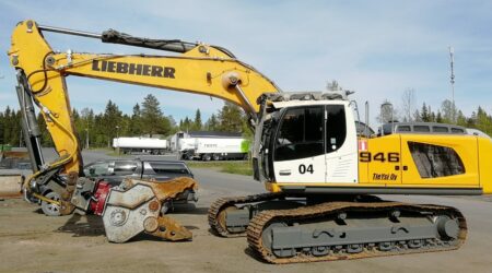 Liebherr 946