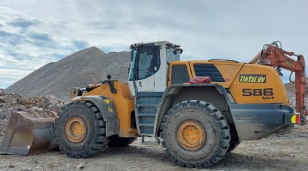 Liebherr 586