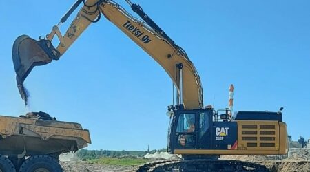 Caterpillar 352F