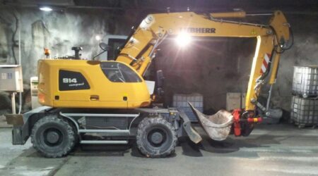 Liebherr A 914 compact